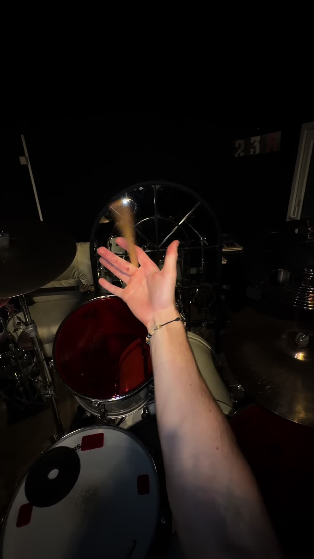 @axel.drum