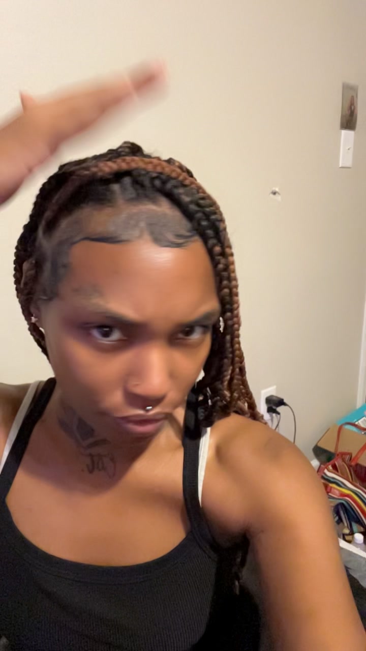 @Lacedbymonce