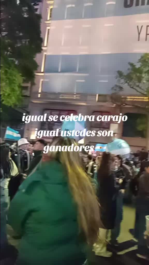 @nomi_molina