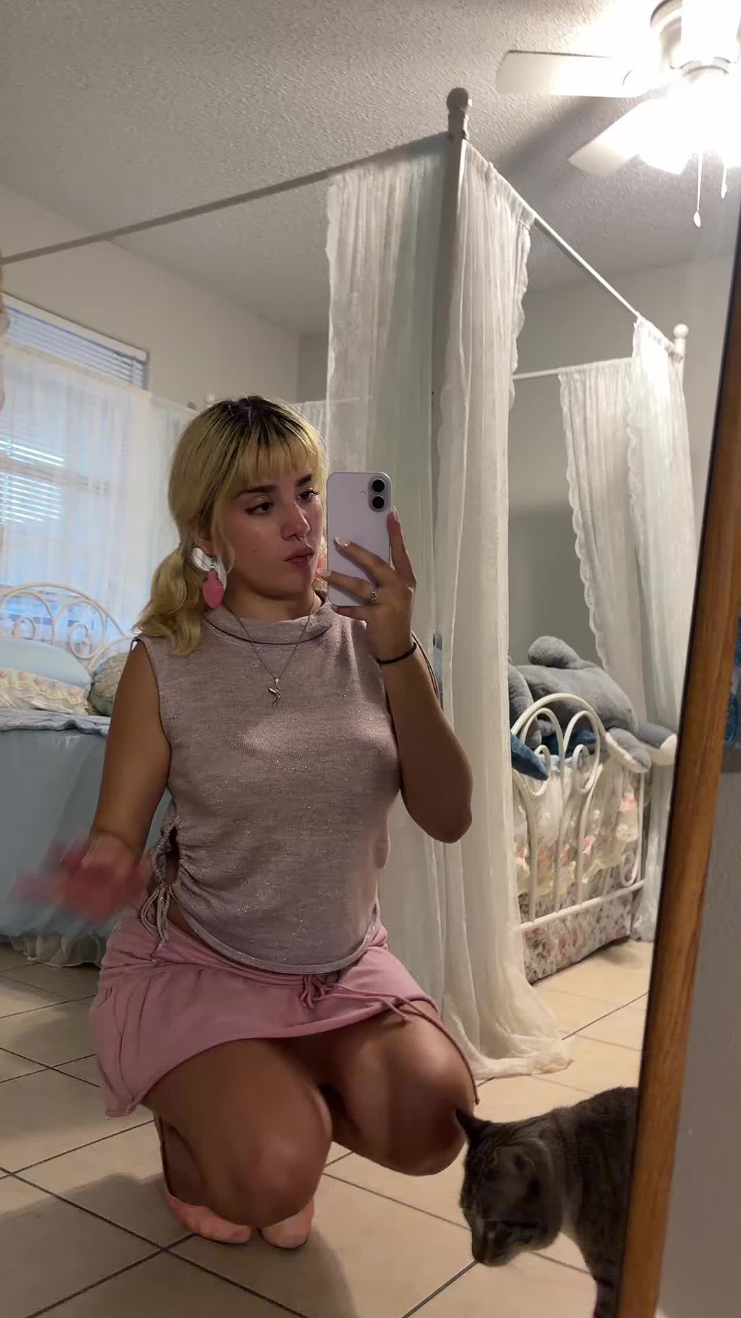 @moonsharkk
