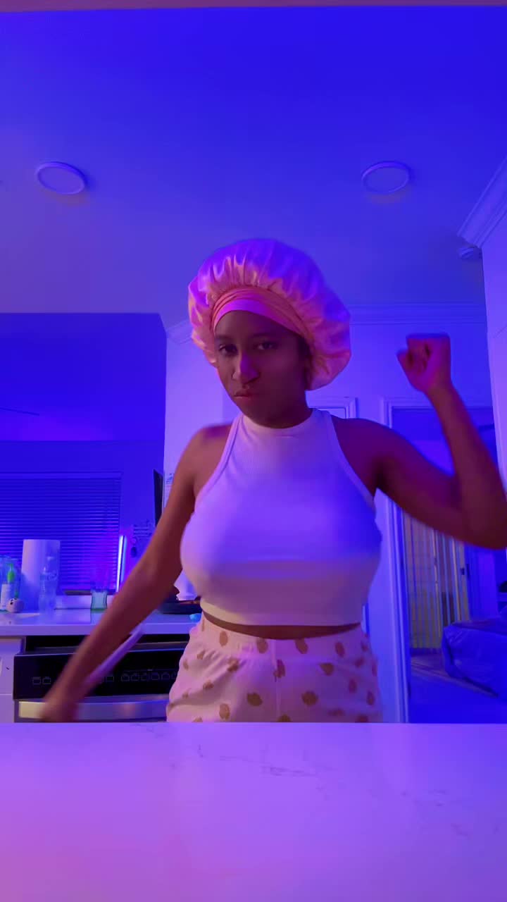 @lovelymika99