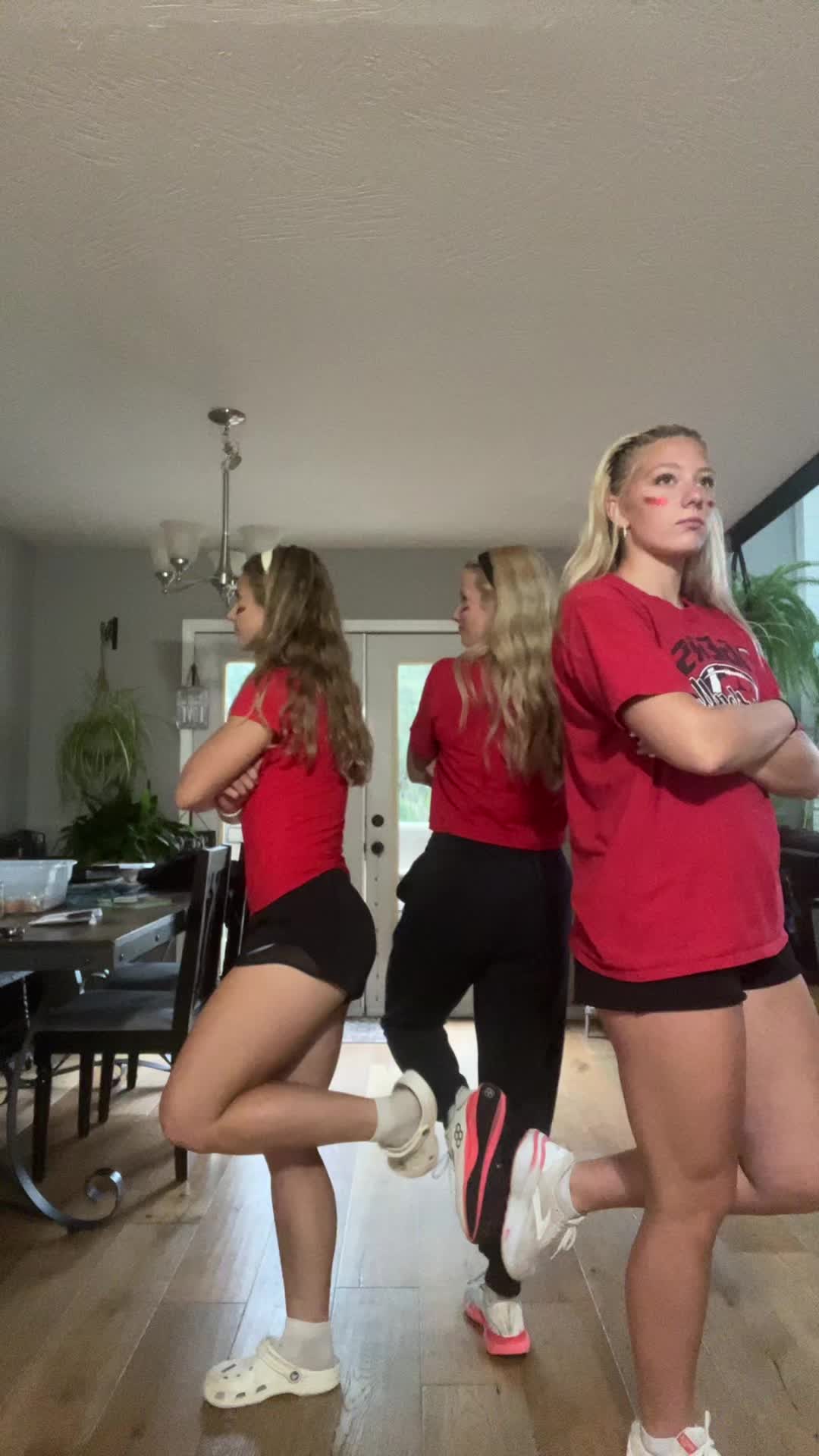 @Kayj.