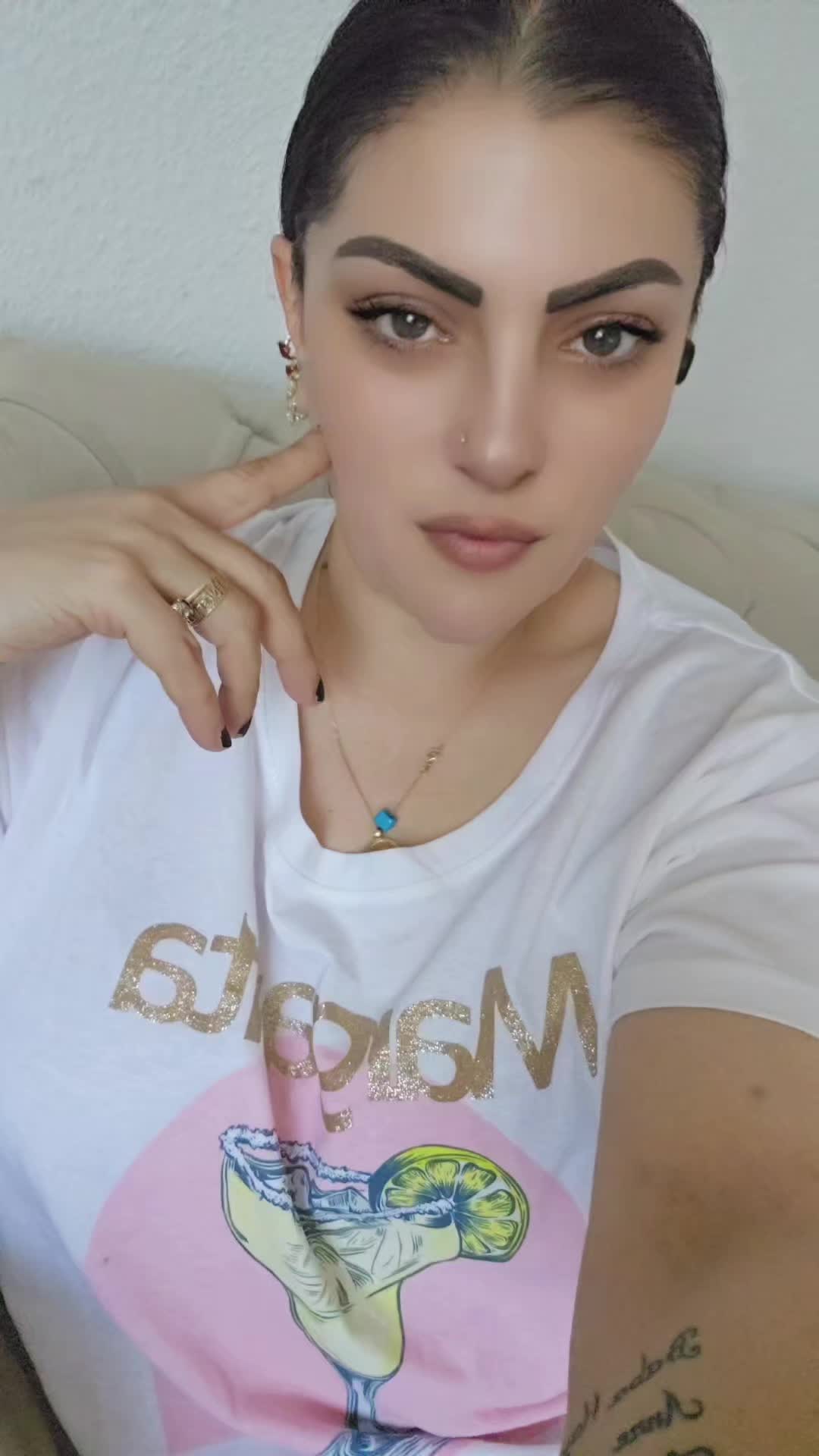 @Pembe🌹🌹🌹