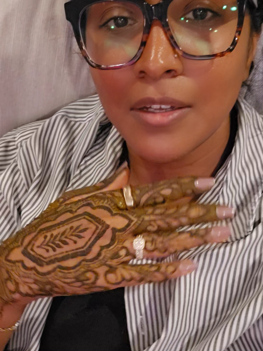 @essentialhenna