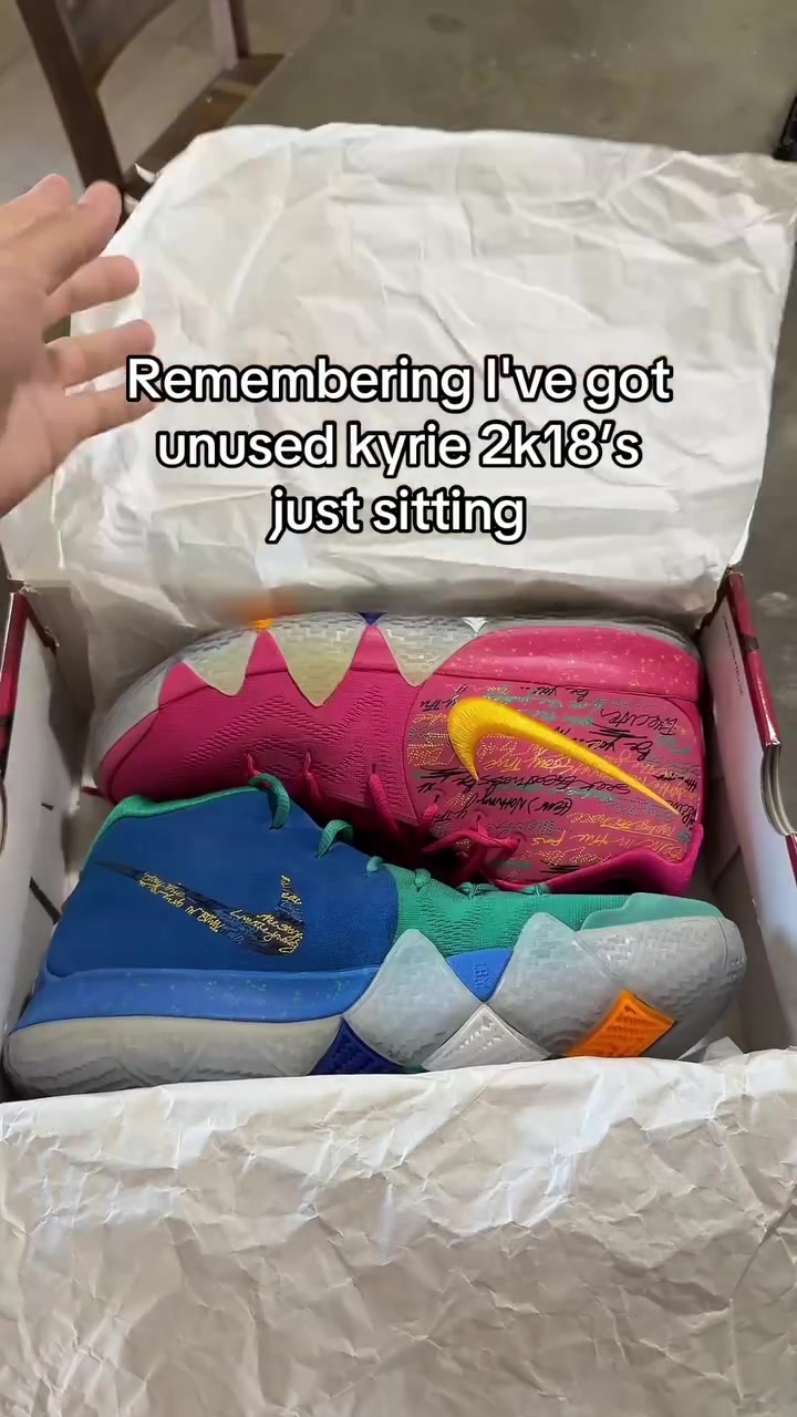 @B/R Kicks