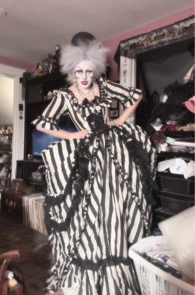 @dollygoth666