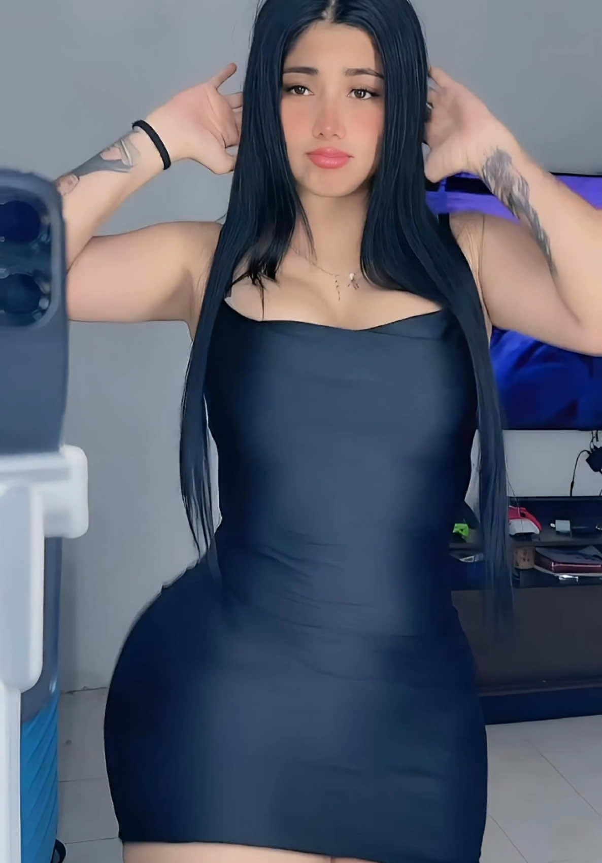 @eli gomez