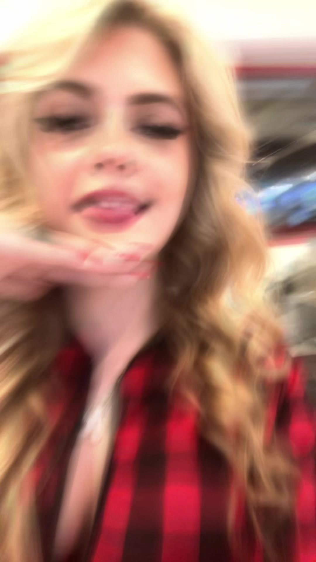 @Kat$