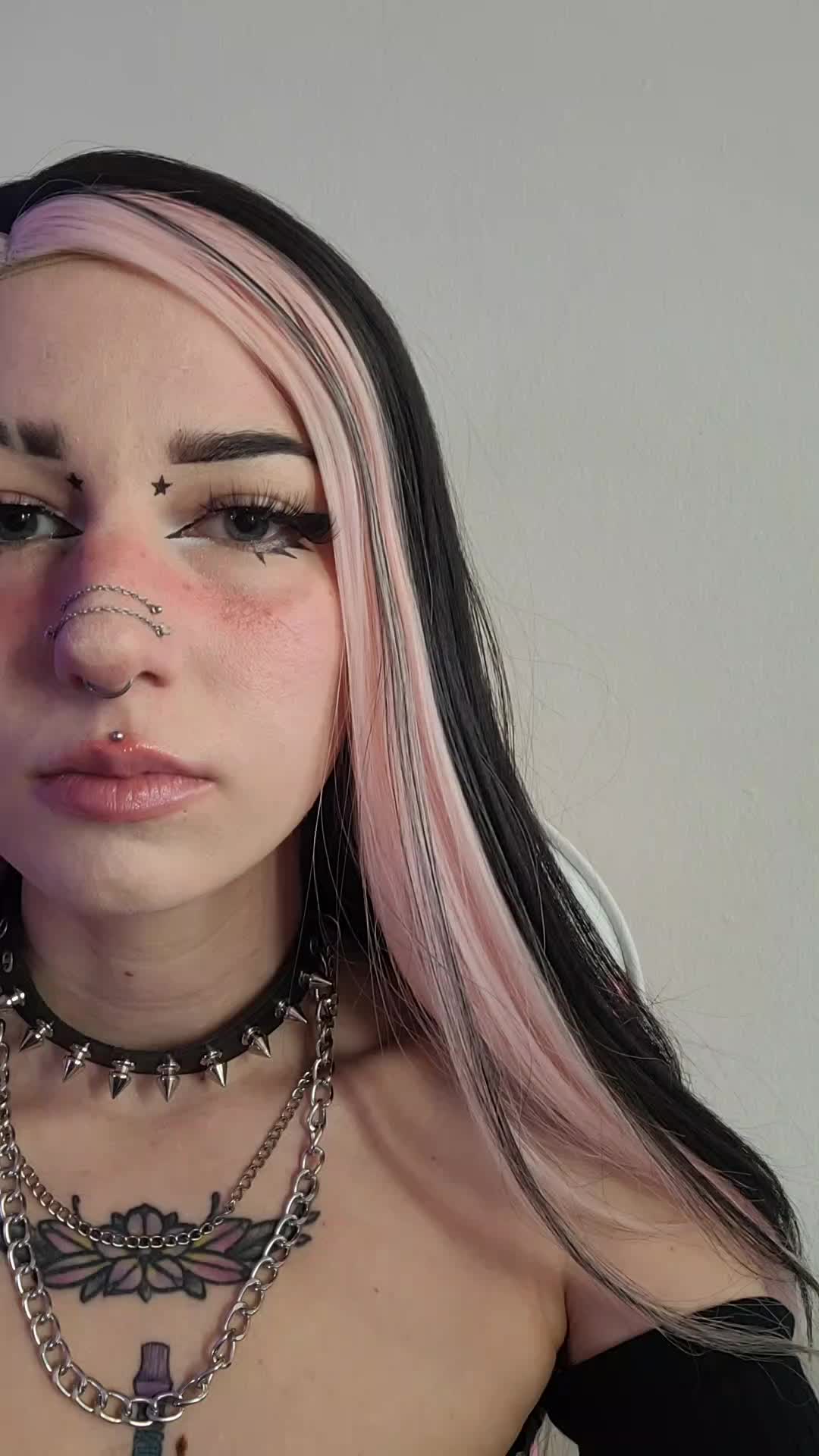 @punkpixiiie_