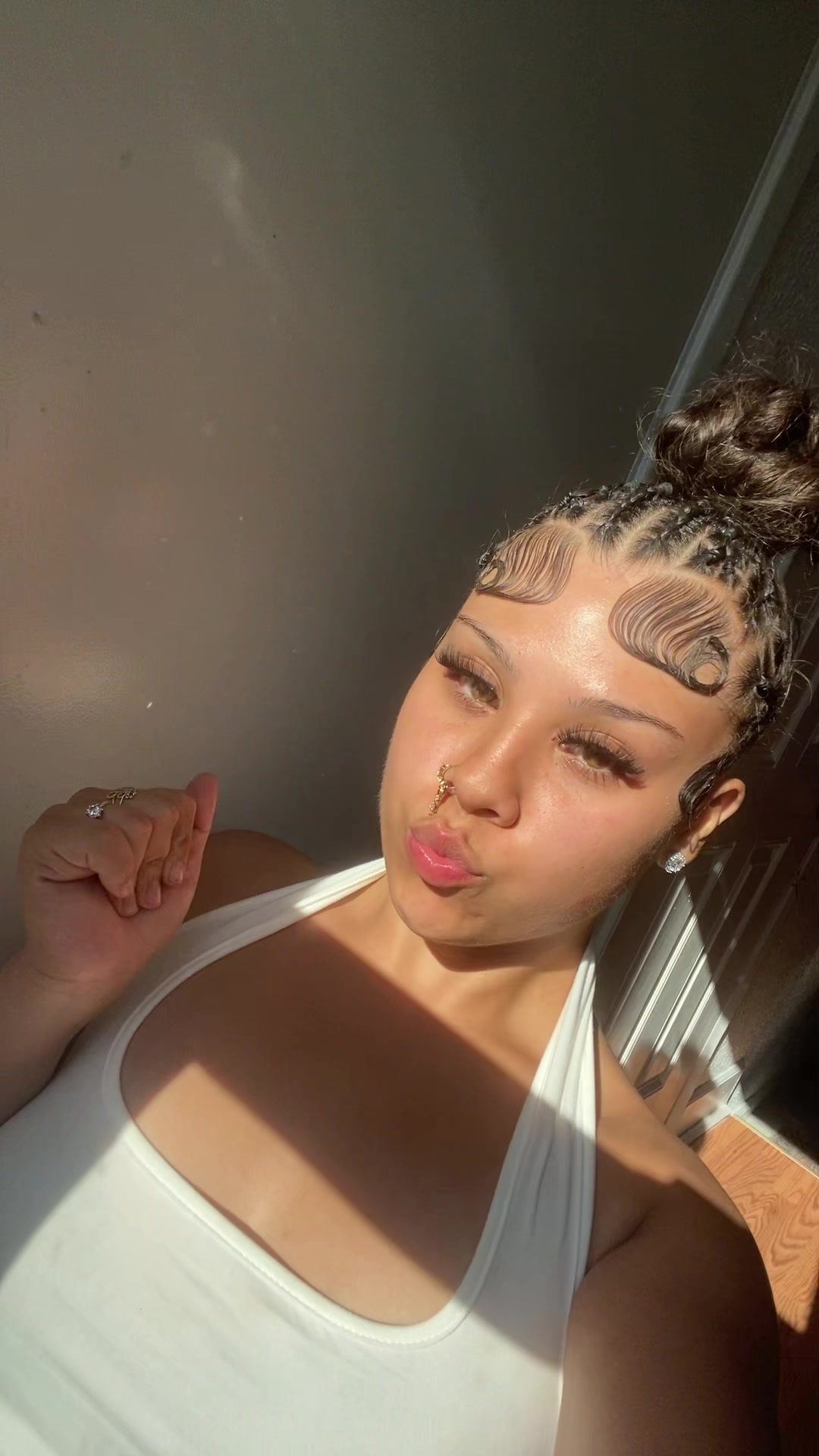 @👑