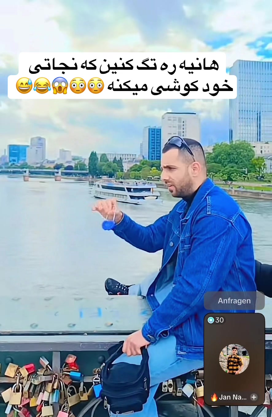 @٬