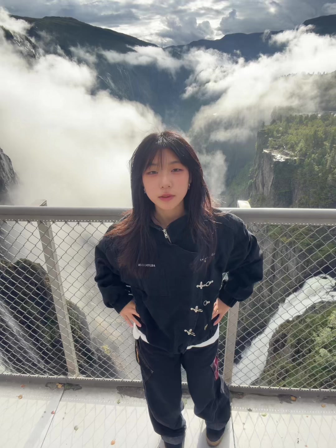 @𝑯𝒂𝒚𝒆𝒐𝒏𝒊