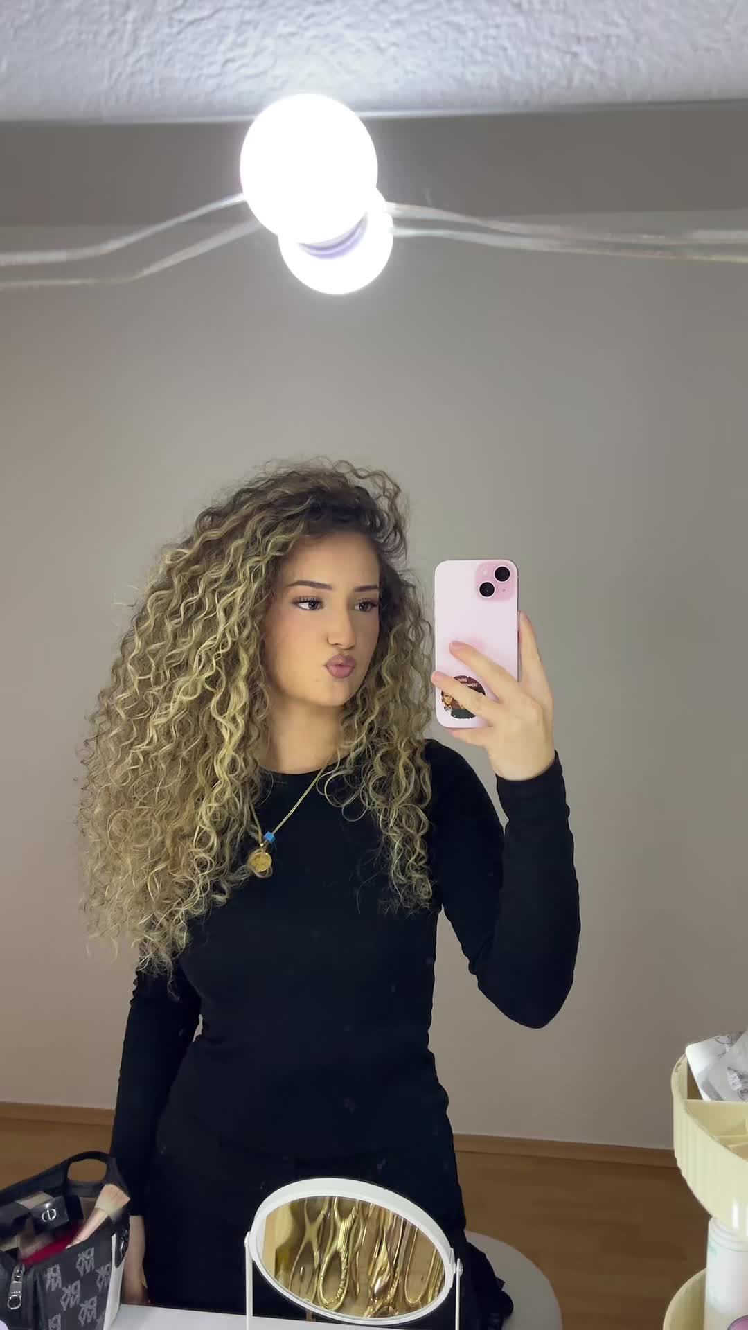 @🇦🇱