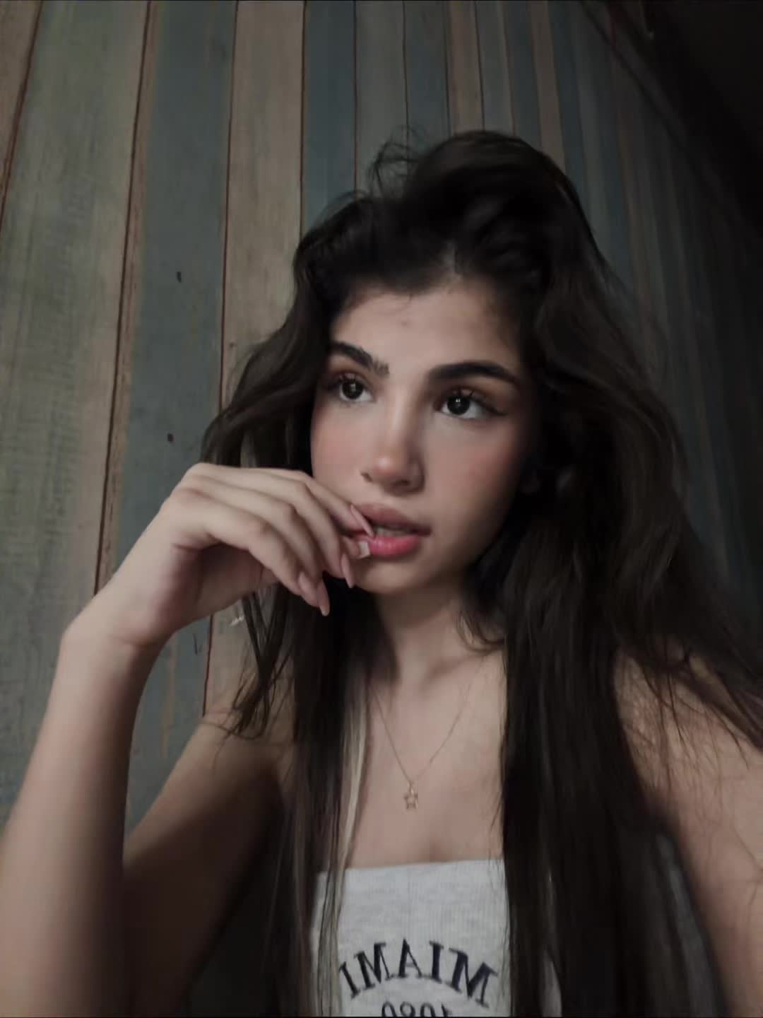 @neeg1n
