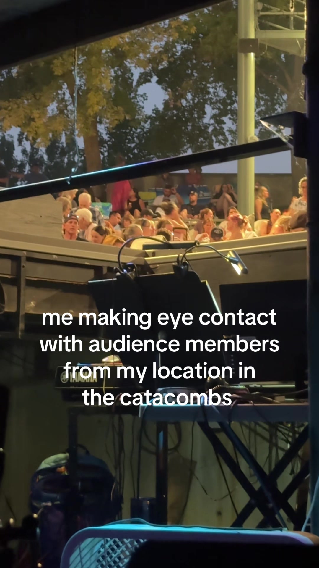 @Ava