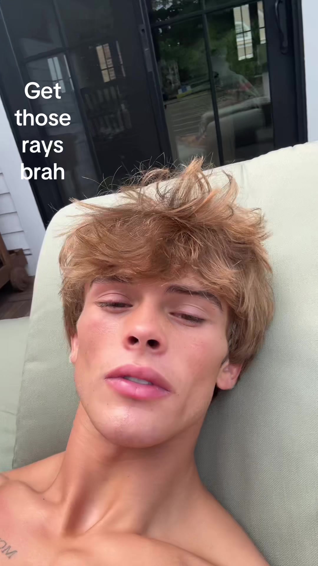 @ArEs