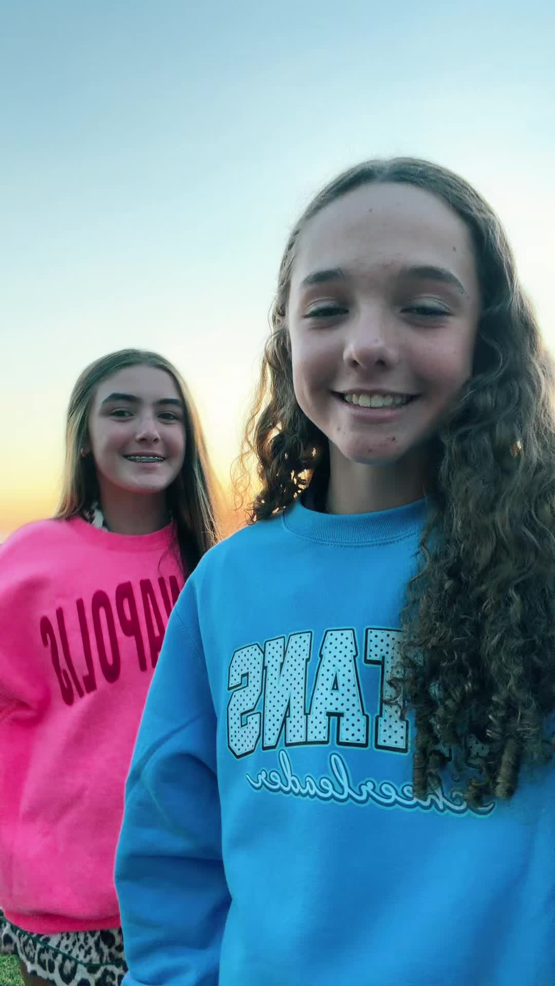 @🧁😙🌷🩵💌🍋🟩🫶🛼🤸♀️