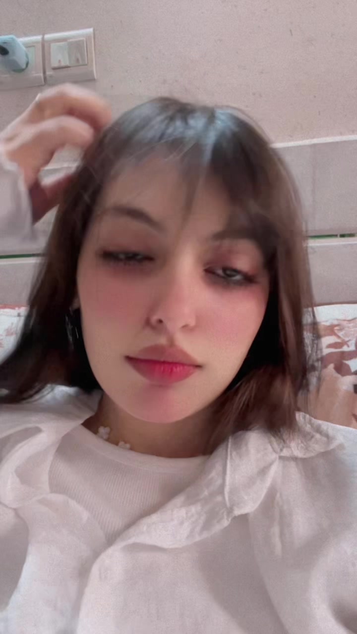 @m.o.n.a_salehii