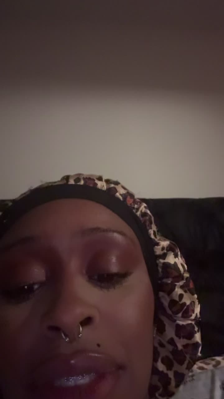 @moon