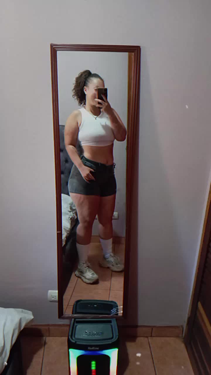 @AshlyCR