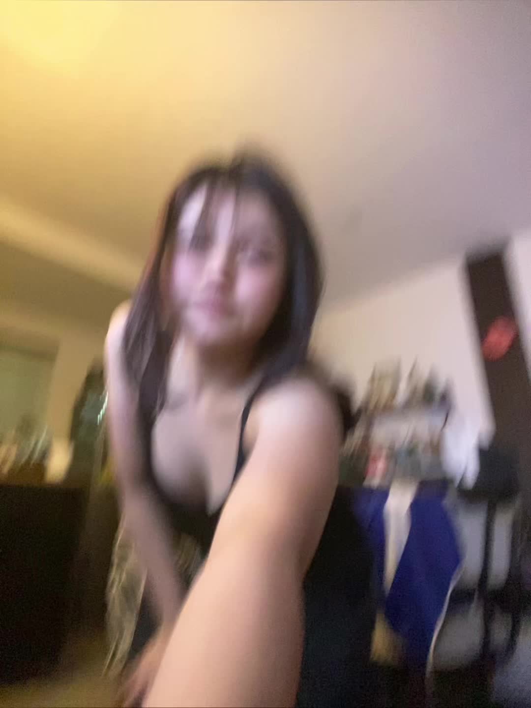 @twtlykvcaaaaahck
