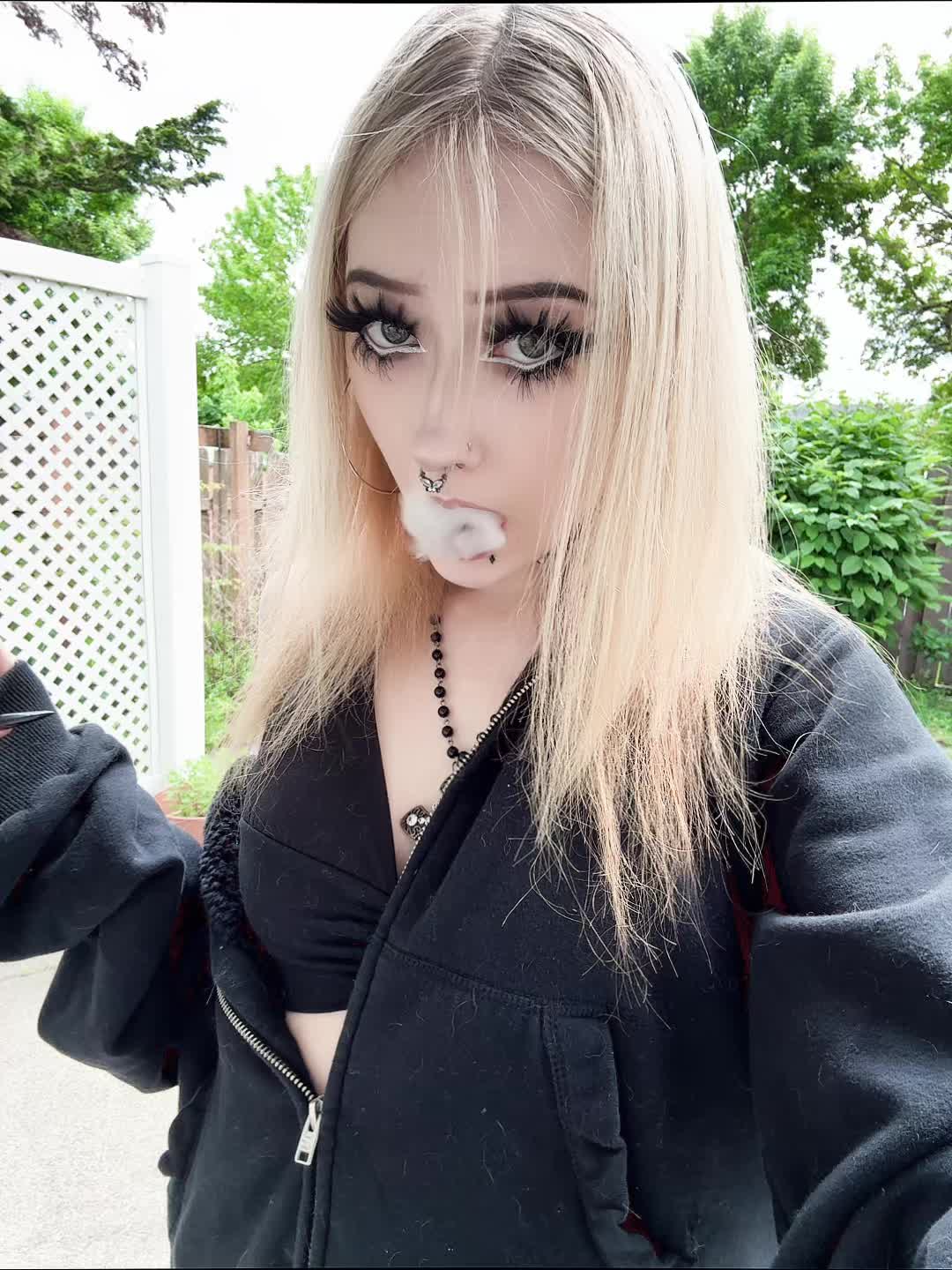 @lia!