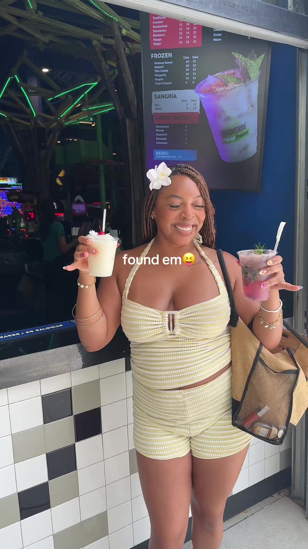 @mo!!! 🌴✨🍹🩺🫧💜