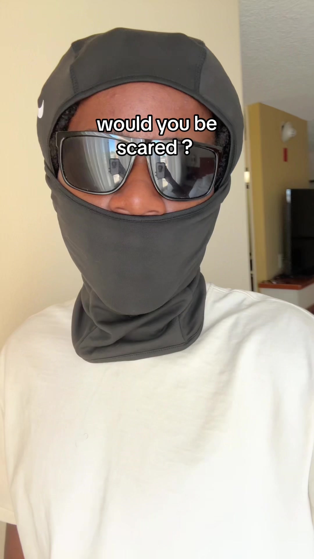 @moyoezzy