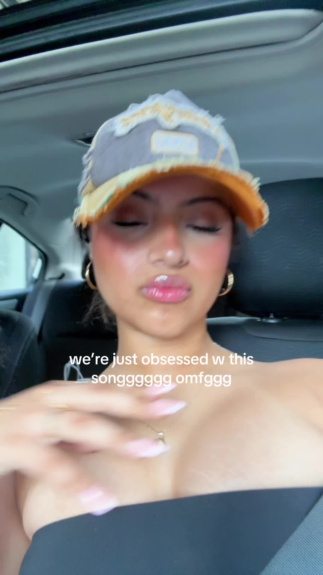 @avril._20