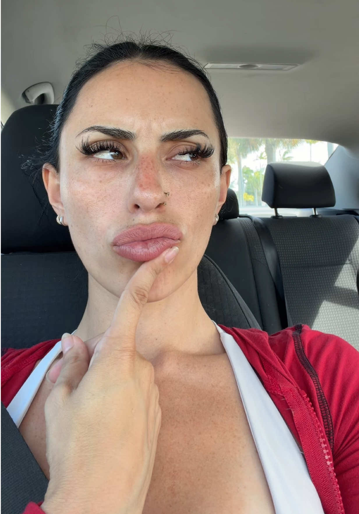@latinakoukla