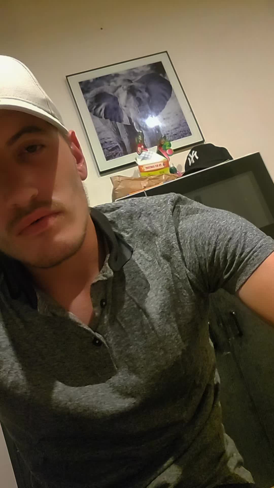 @alexkrembser 🦔