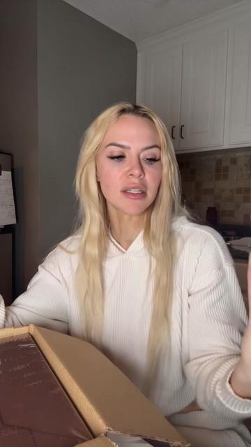 @Therealbuffbarbie