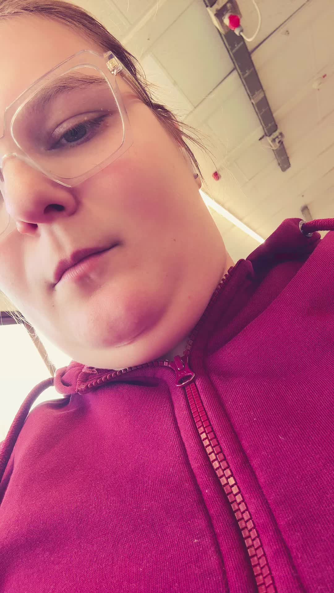 @supergirlfrauke