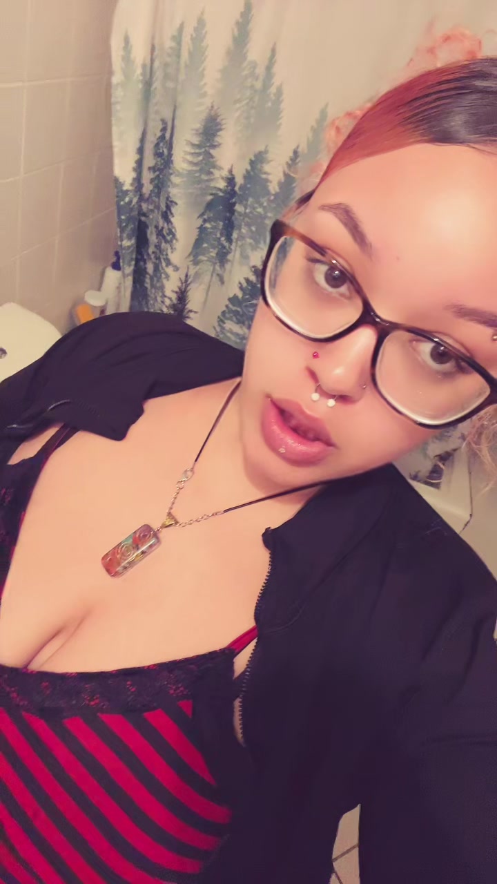 @thickbbria