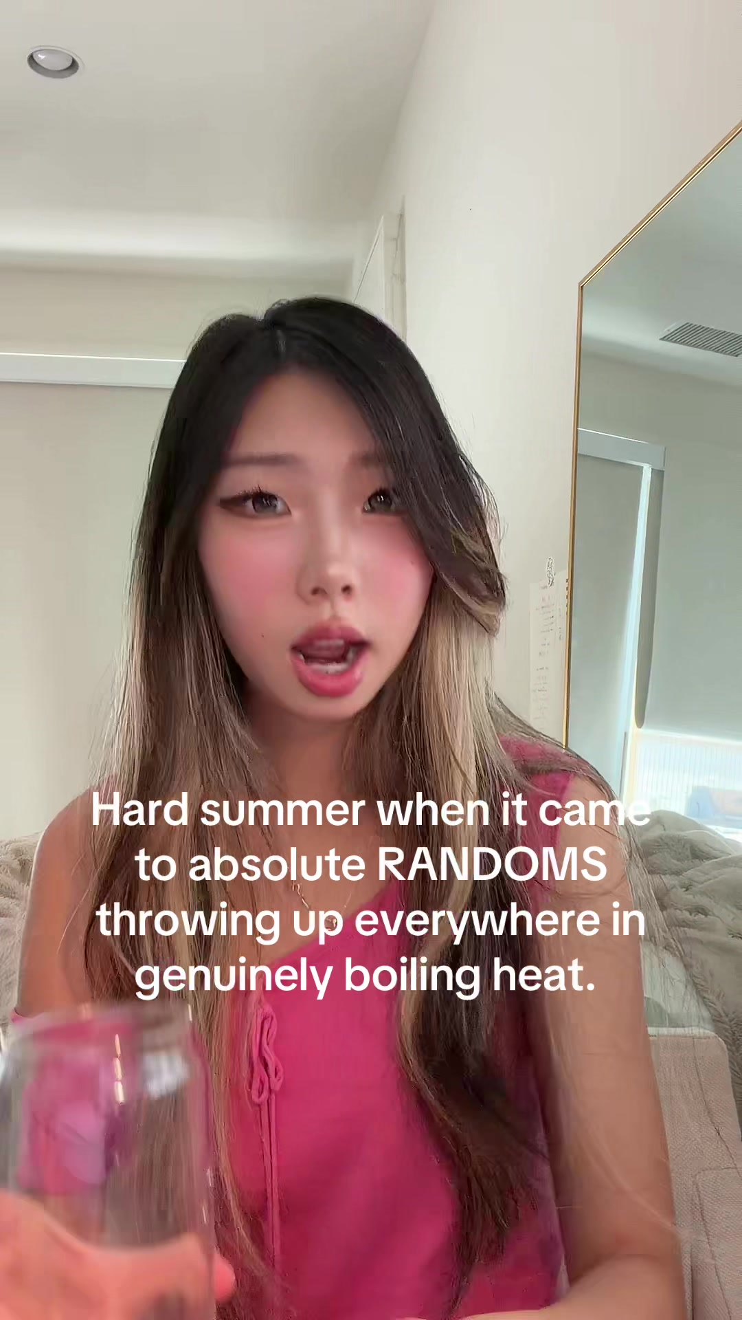 @adri_323_