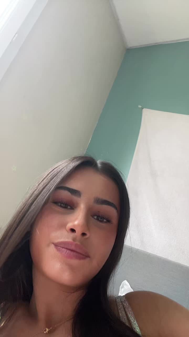 @Laura