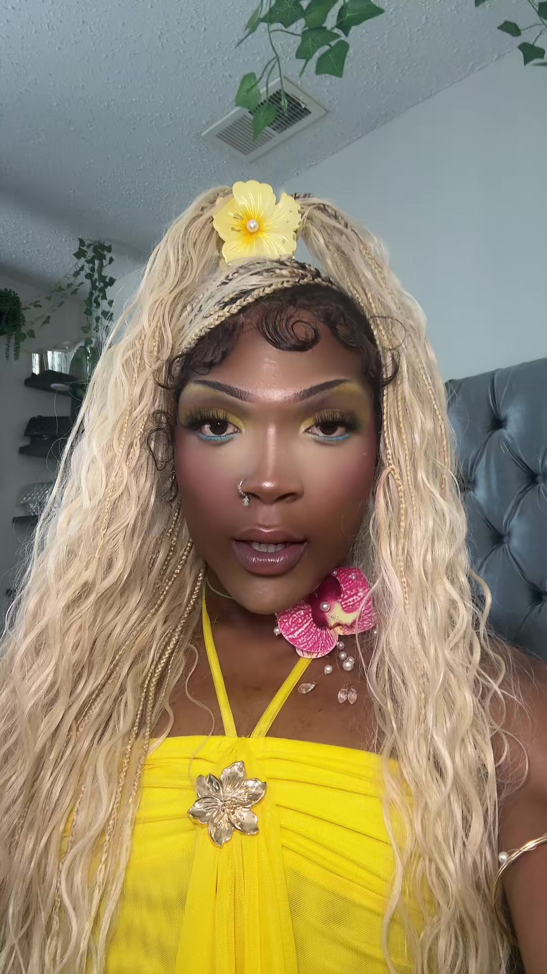 @lavish.lyrax
