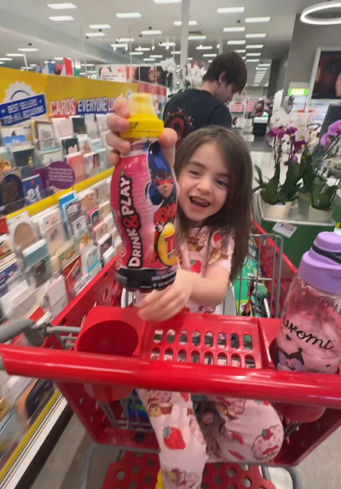 @MariClareMacLamroc