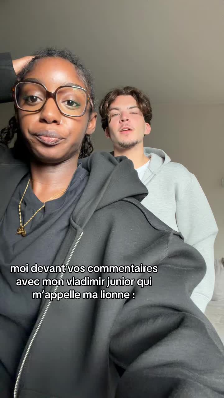 @K A Y.
