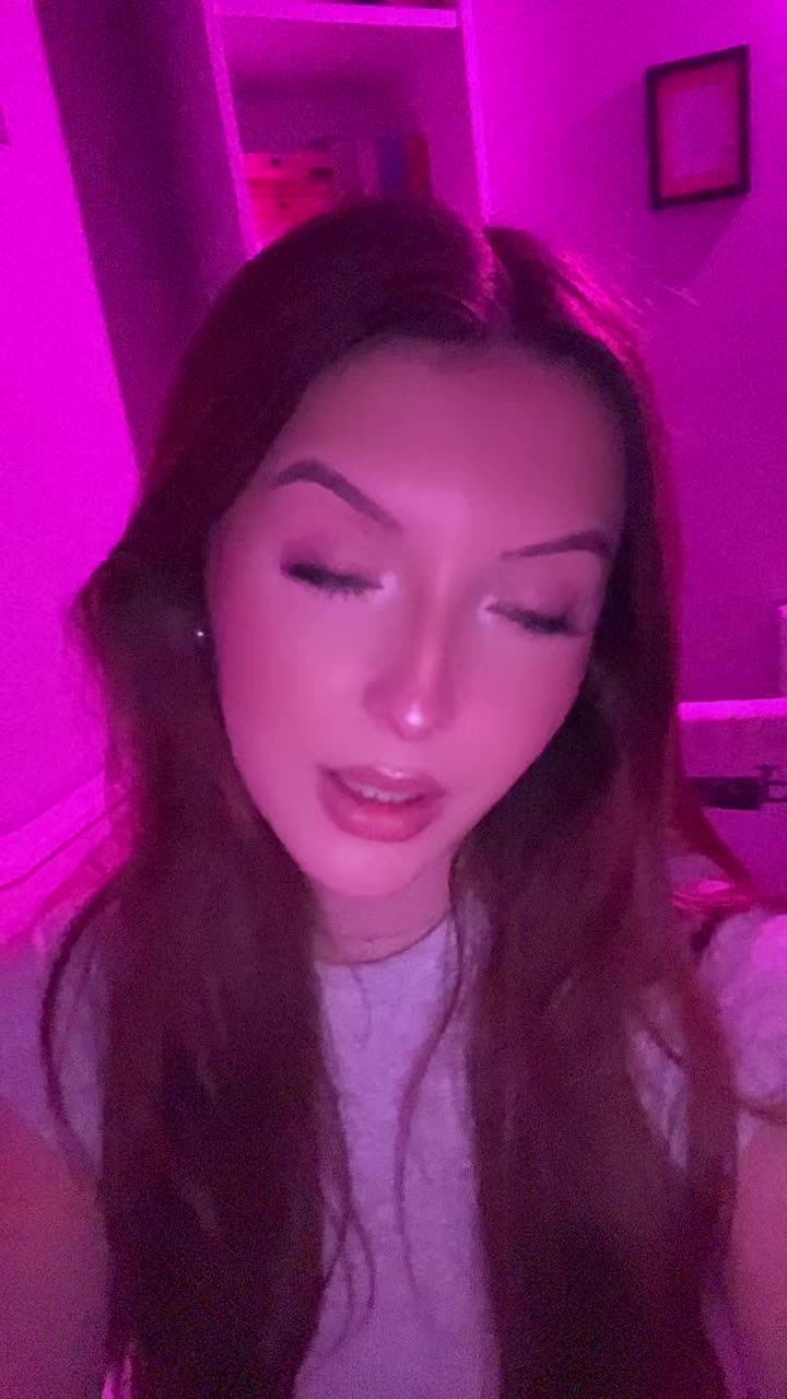 @Leaaa