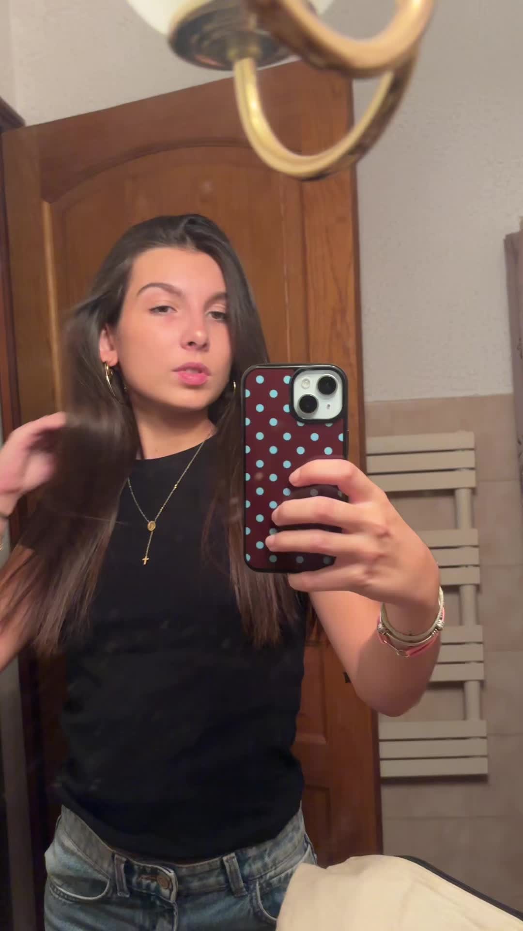 @lola.jul135