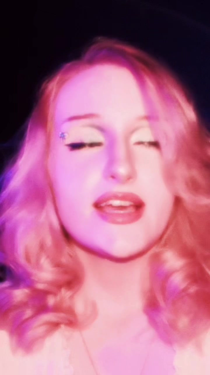 @𝚕𝚒𝚣𝚣𝚒𝚎
