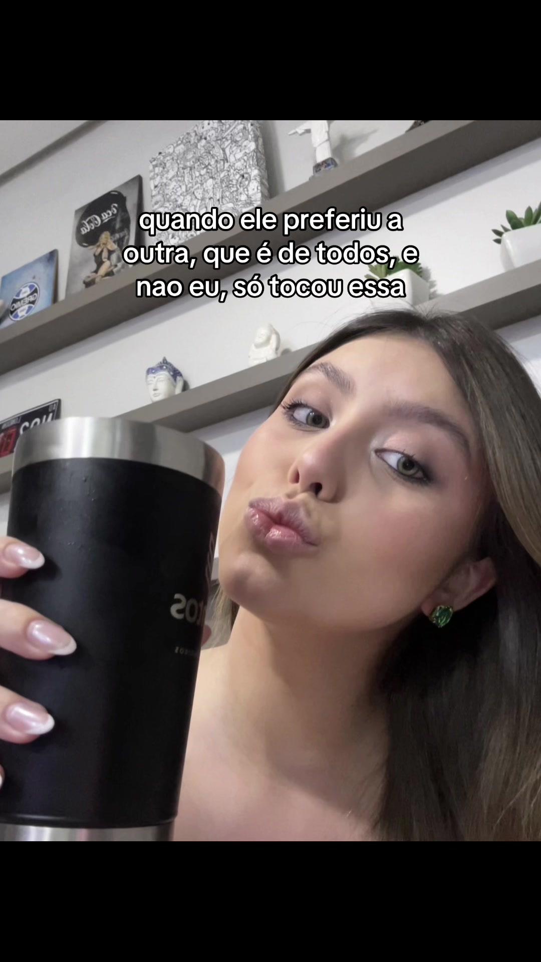 @Laura Savian
