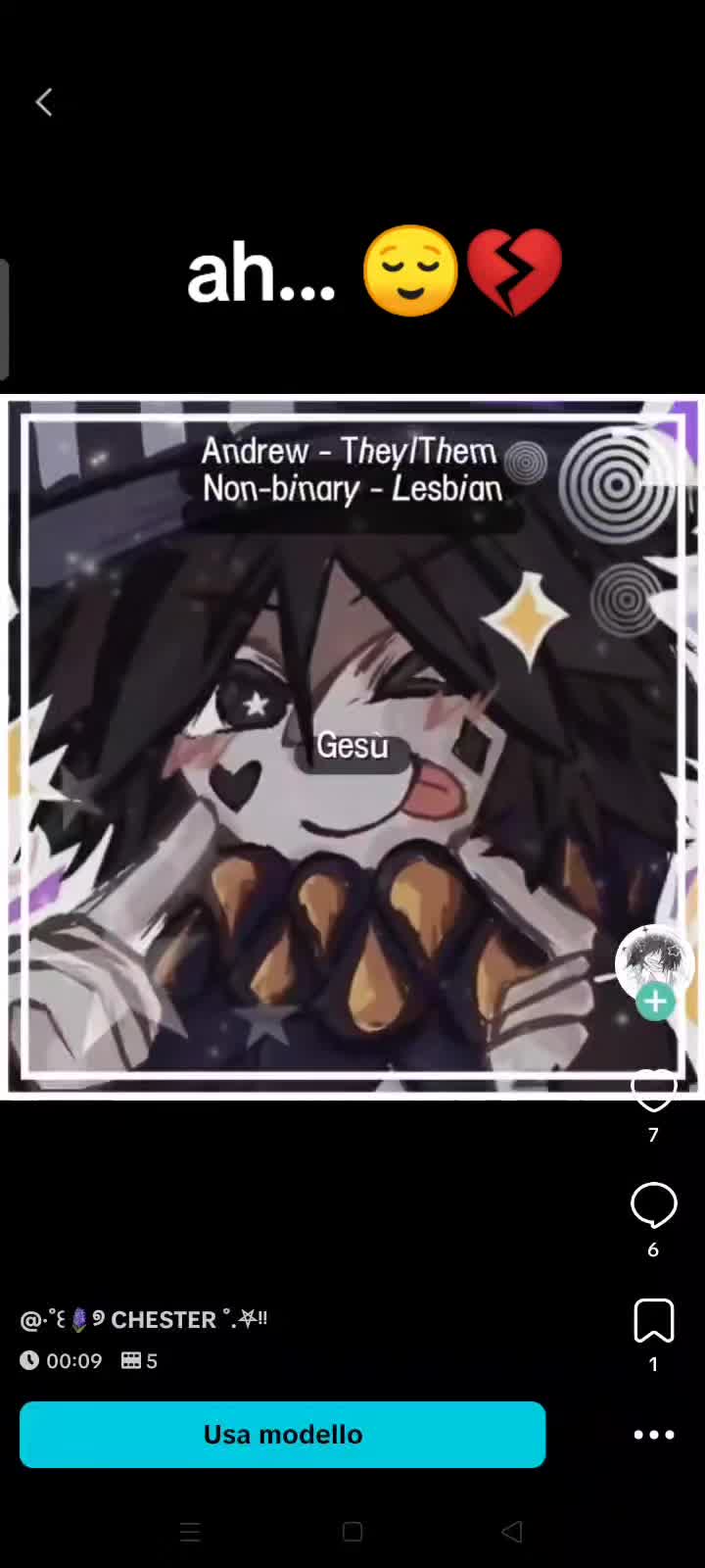 @>_<