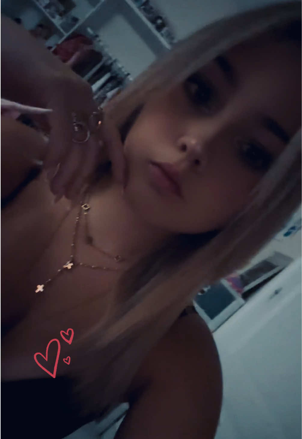 @𝐂𝐡𝐚𝐫𝐥𝐞̀𝐧𝐞💋