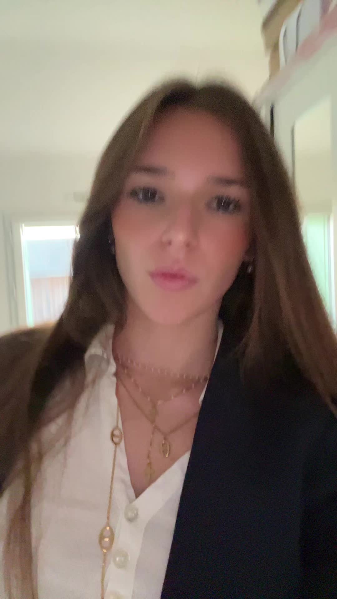 @シシ