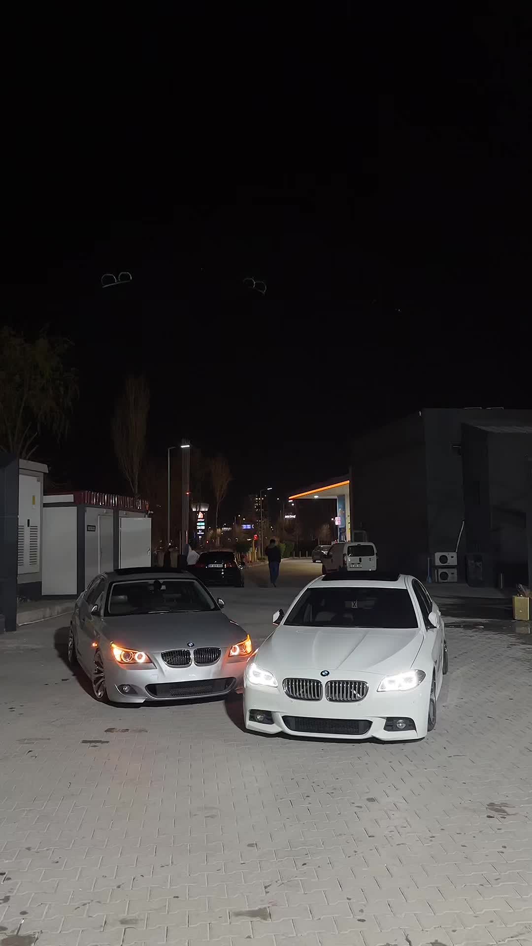 @B B