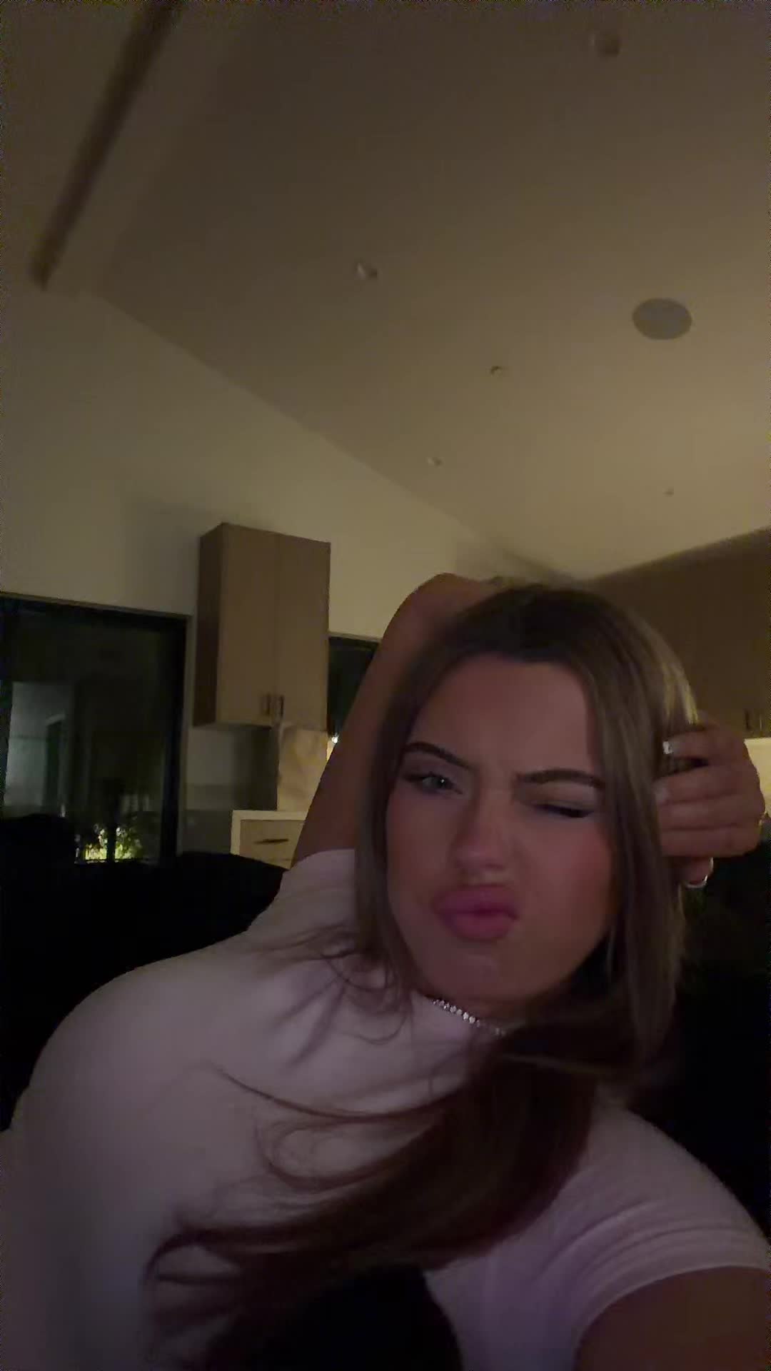 @Lala