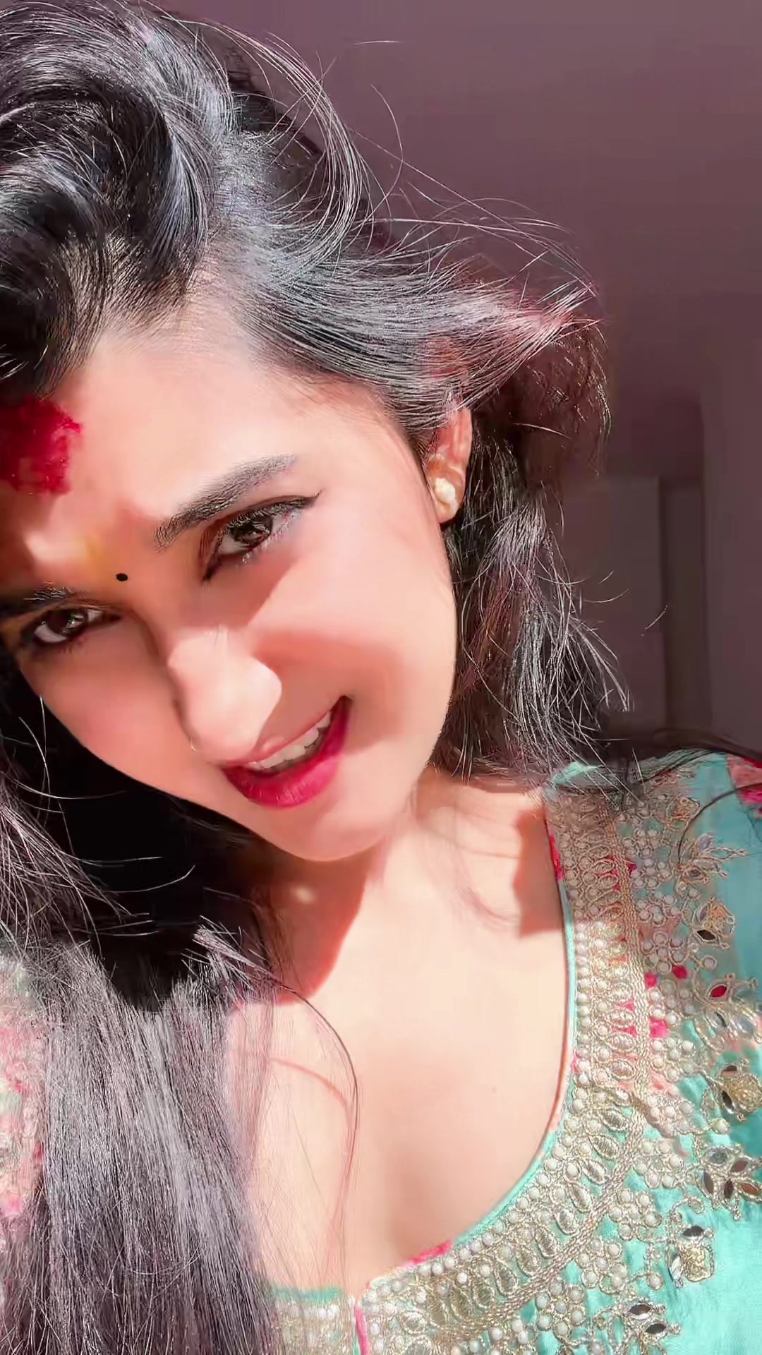 @Sʜoneeya◉‿◉