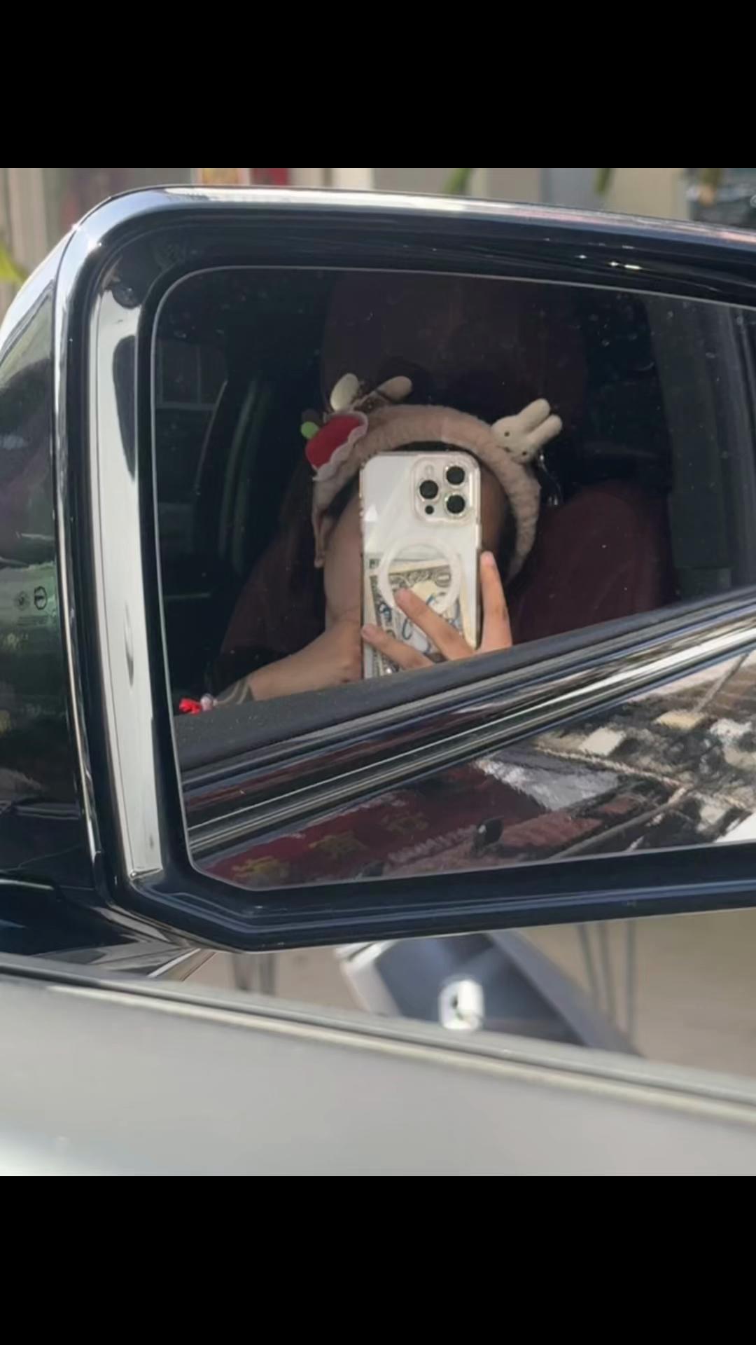@丽莎 在金边🥲🙂